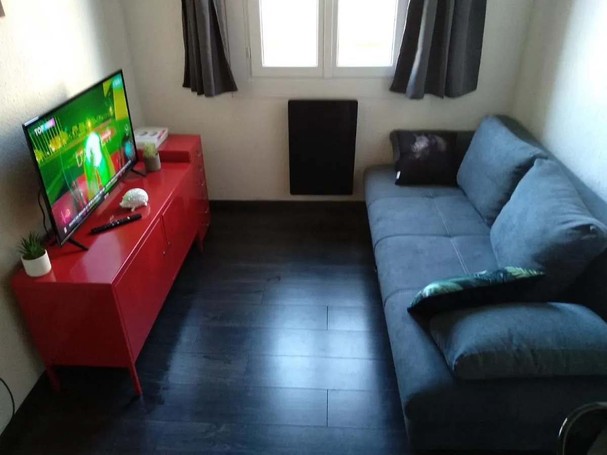 Duplex Vieux Port Appartement Complet 4 Couchages Climatise Entire Apartment 2 Beds For 4 Persons Marseille France